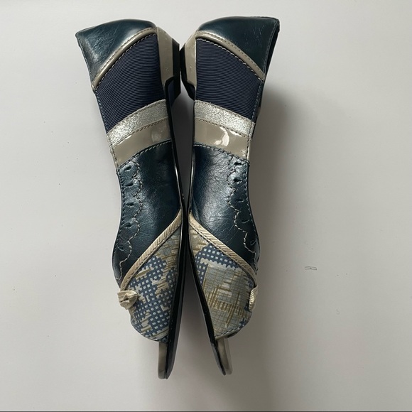 Bobbi Blu Kassidy slip on Navy leather ballet flats in great condition size 7.5 - Picture 2 of 5